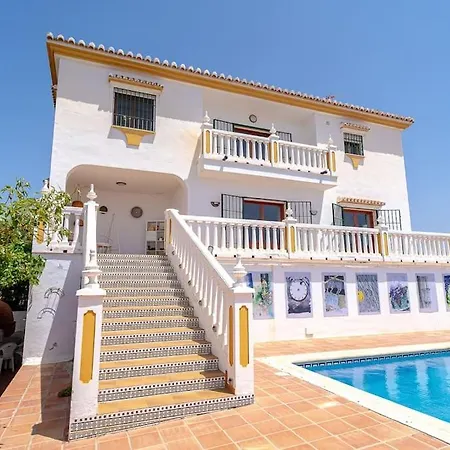 Dream With Parking, Private Pool And Views Villa *